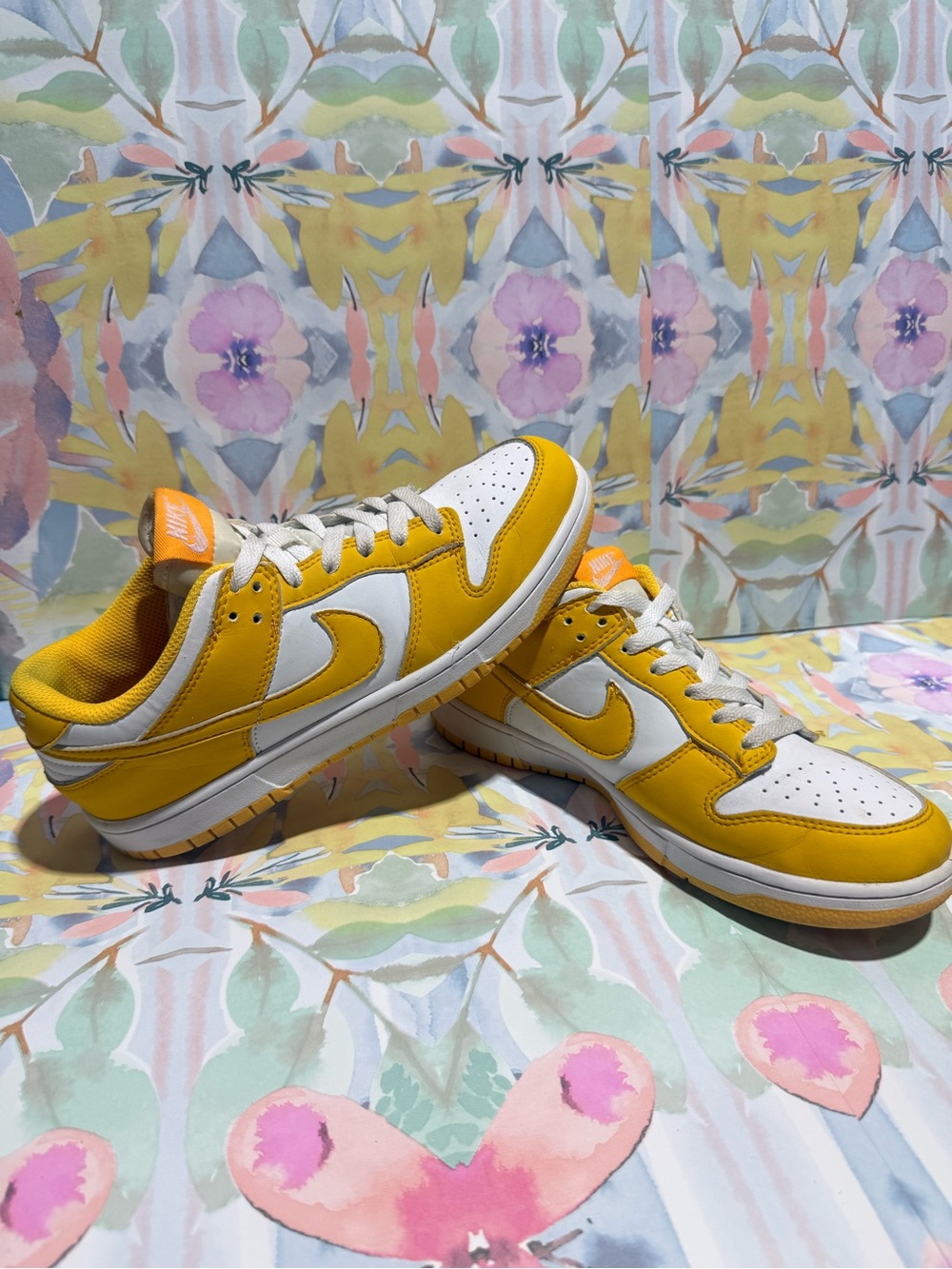 Nike Dunk Low Yellow Women’s Sz 8 💛👟✨